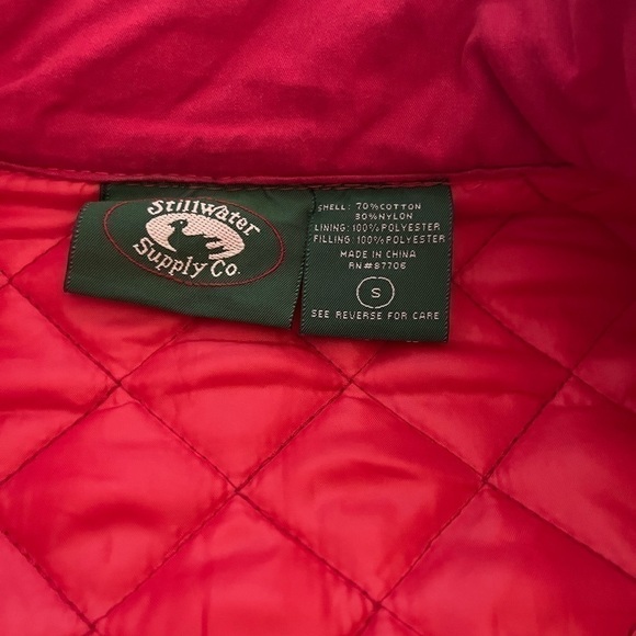 Stillwater supply company. Size Small, red quilted vest - Picture 4 of 7